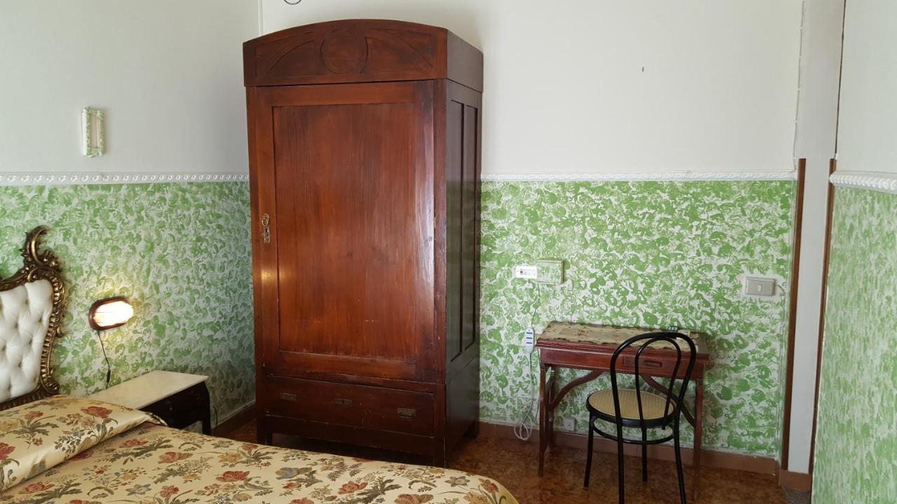 Bed & Breakfast Santa Fara バーリ エクステリア 写真