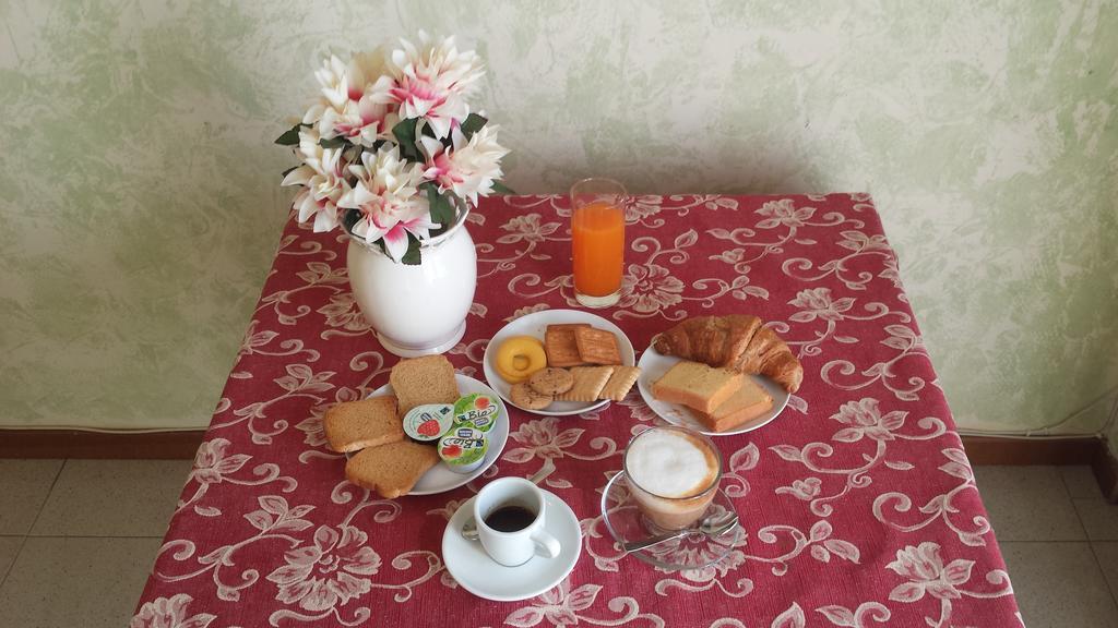 Bed & Breakfast Santa Fara バーリ エクステリア 写真
