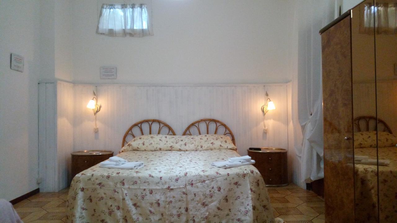 Bed & Breakfast Santa Fara バーリ エクステリア 写真