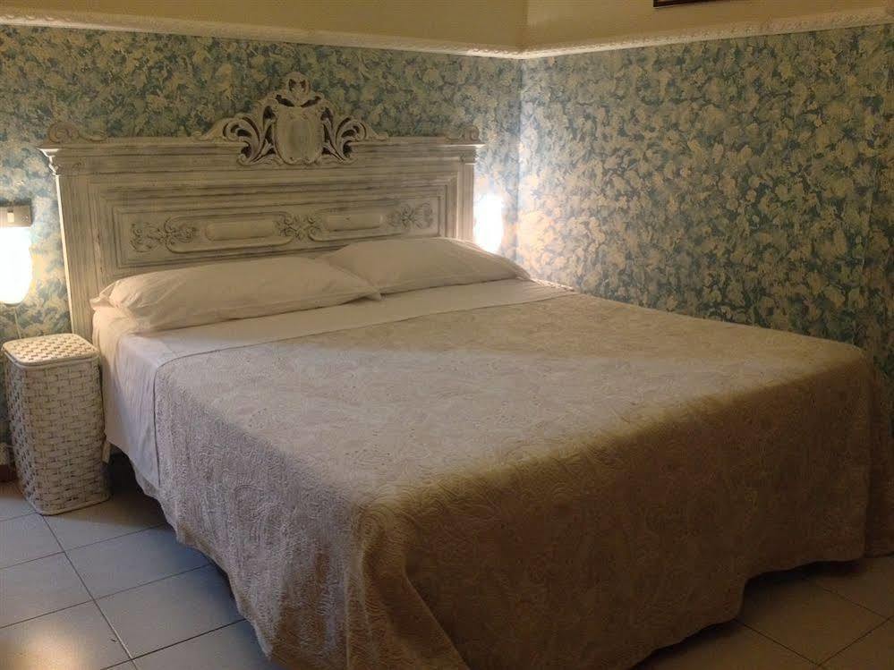 Bed & Breakfast Santa Fara バーリ エクステリア 写真